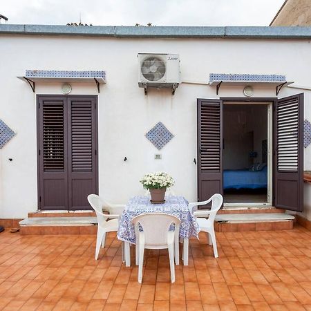 Frank'S House - Appartamento Con Terrazzo In Centro 팔레르모 외부 사진